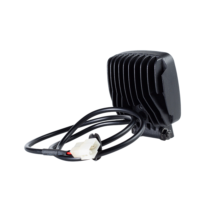 چراغ کار 6 ال ای دی سنگین IP67 003 برای وسایل نقلیه صنعتی