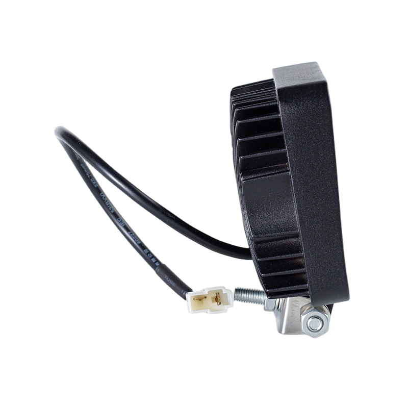 چراغ کار مربعی 9 ال ای دی سنگین IP67 002 برای وسایل نقلیه صنعتی